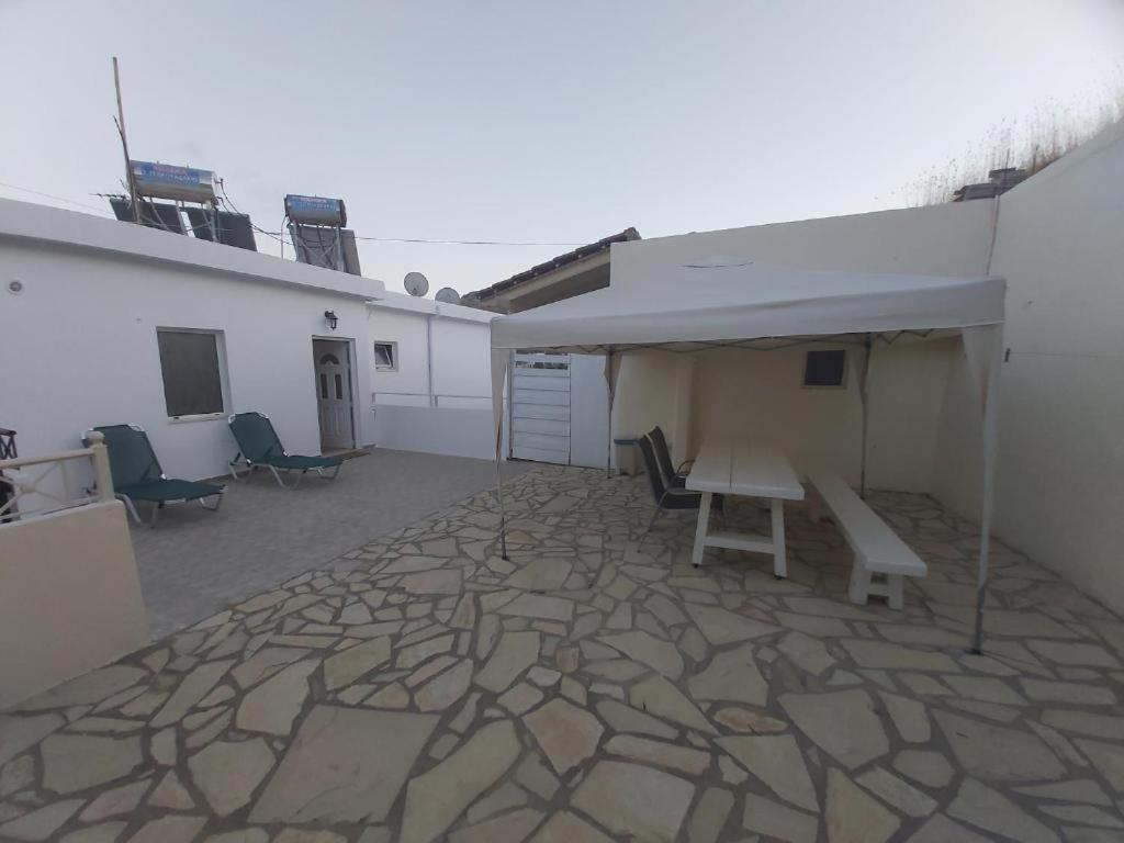 Bodikos Apartments Pitsidia Esterno foto
