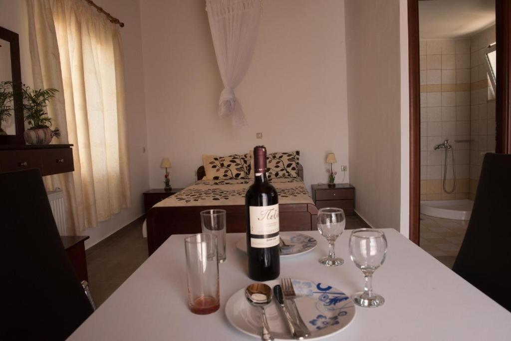 Bodikos Apartments Pitsidia Esterno foto